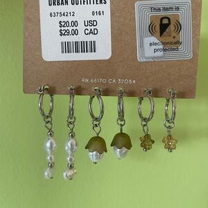 Urban Outfitters Silver and Green Earrings Set